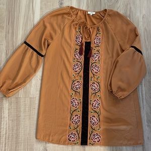 Umgee Size M 

Mustard Embroidered Flowy Dress